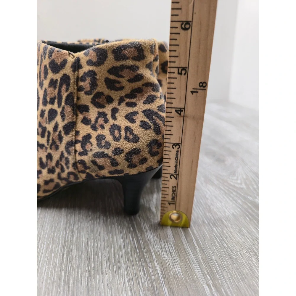Clarks Linvale Sea Leopard Print Leather Kitten Heel Ankle‎ Boots Womens 6.5 M